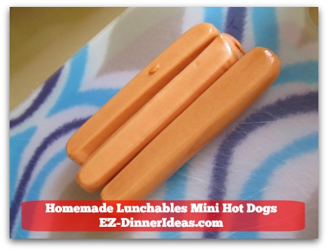 Homemade Lunchables Mini Hot Dogs - 2-3 meat hot dogs Homemade Lunchables Mini Hot Dogs - 2-3 meat hot dogs