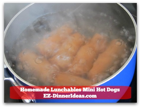 Homemade Lunchables Mini Hot Dogs - Bring it to a boil Homemade Lunchables Mini Hot Dogs - Bring it to a boil