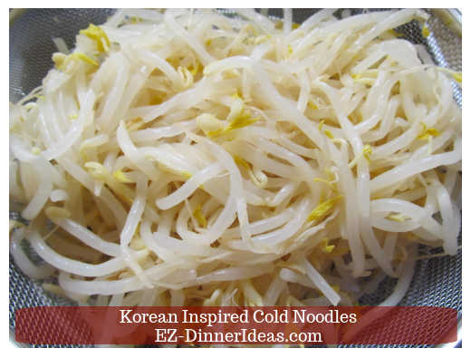 Blanched bean sprouts