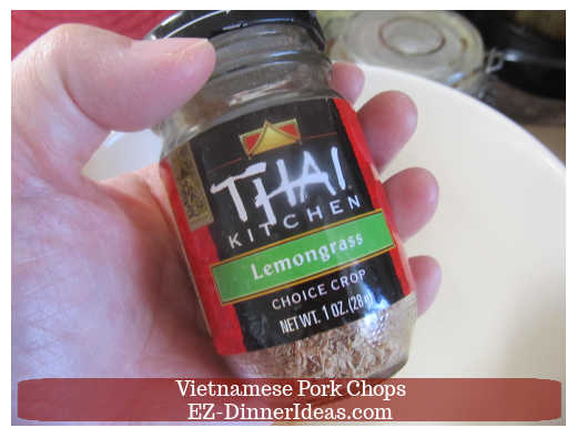 Dry ground lemongrass