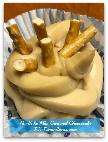 No-Bake Mini Caramel Cheesecake - Chill in the fridge for 4 hours and enjoy