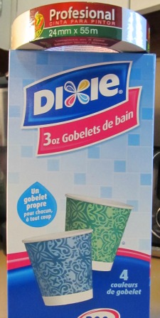 White painter tape and paper cup - 2 most important tools to make Old Glory Popsicles White painter tape and paper cup - 2 most important tools to make Old Glory Popsicles